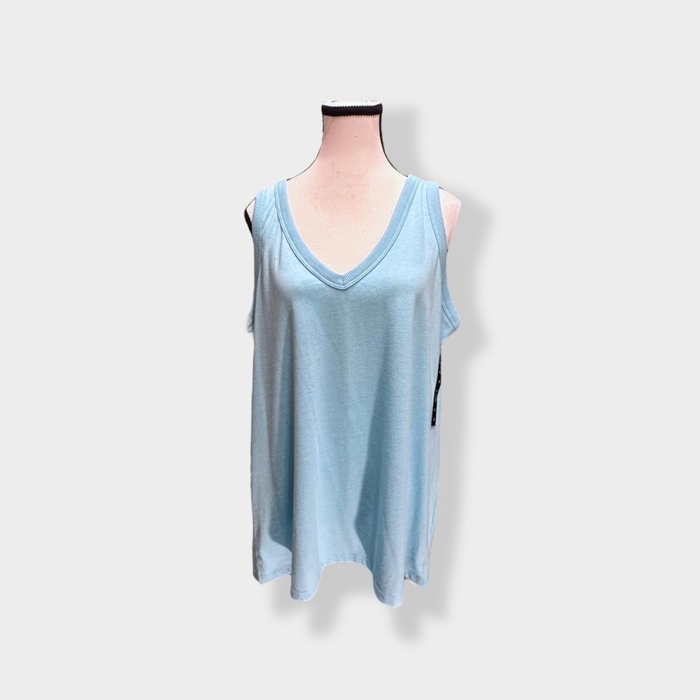 🆕 NWT Women’s 0 Torrid Sky Blue Signature Girlfriend V Neck Tank Top 0 L 12 - Picture 2 of 8